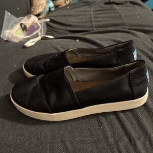 Toms Classic Black Canvas Slip On Shoes, Size‎ 8 excellent shape